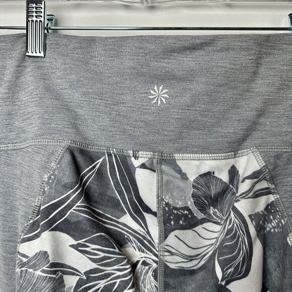 ATHLETA high-rise Chaturanga tropical leggings size small - Picture 3 of 5